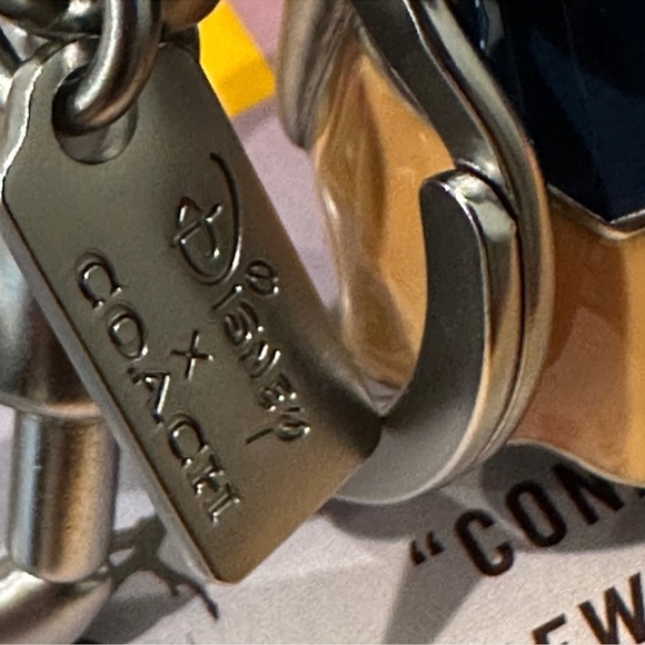 DISNEY X COACH DISNEY PRINCESS SNOW WHITE BEAR BAG CHARM KEYCHAIN NWOT - Picture 4 of 7